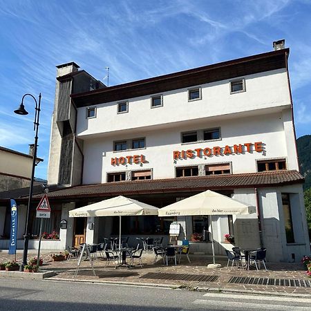 Bike & Bikers Hotel Restaurant Ampezzo Buitenkant foto