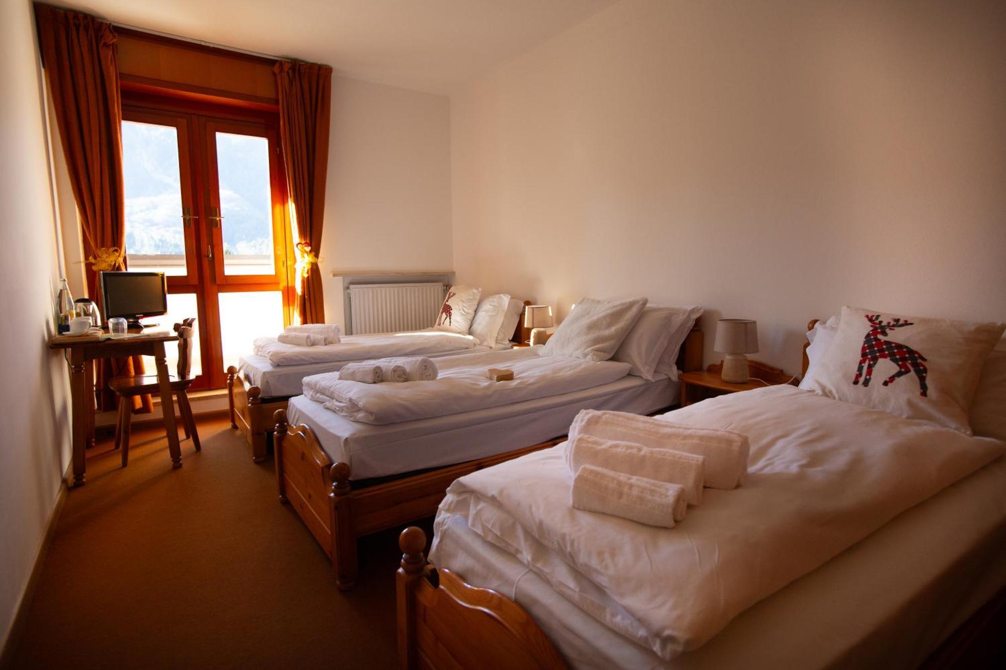 Bike & Bikers Hotel Restaurant Ampezzo Buitenkant foto