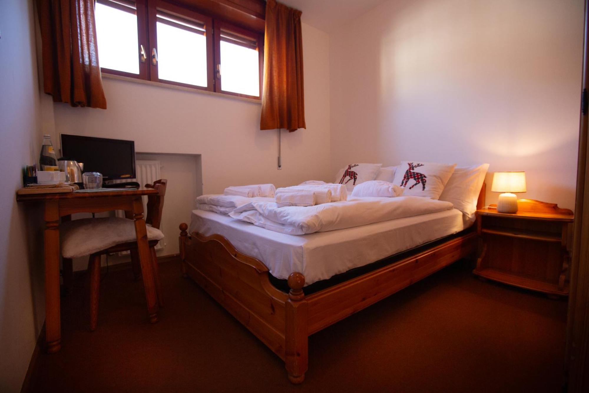Bike & Bikers Hotel Restaurant Ampezzo Buitenkant foto