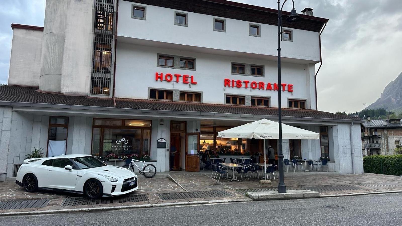 Bike & Bikers Hotel Restaurant Ampezzo Buitenkant foto